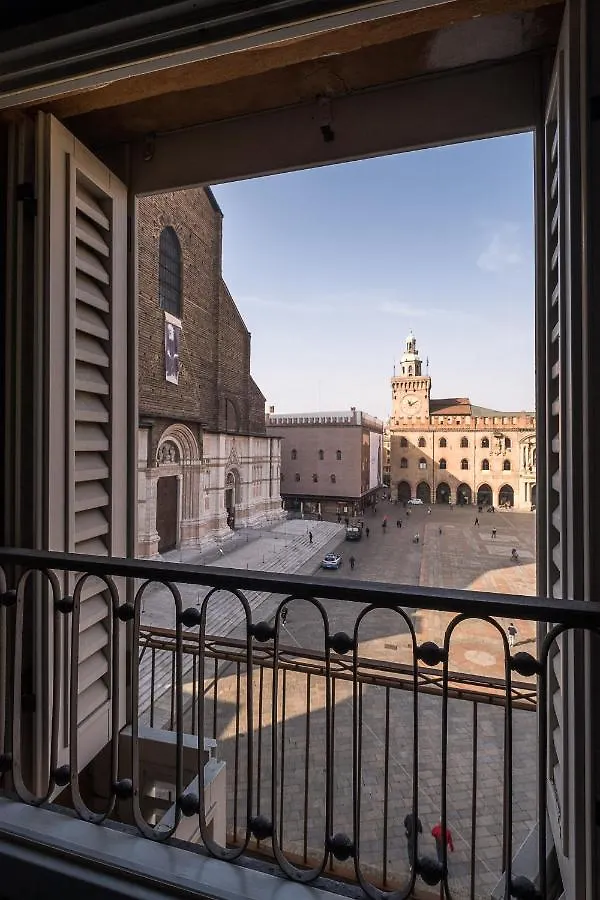 Urbanicooh Asinelli - Balcony On Piazza Maggiore contacts