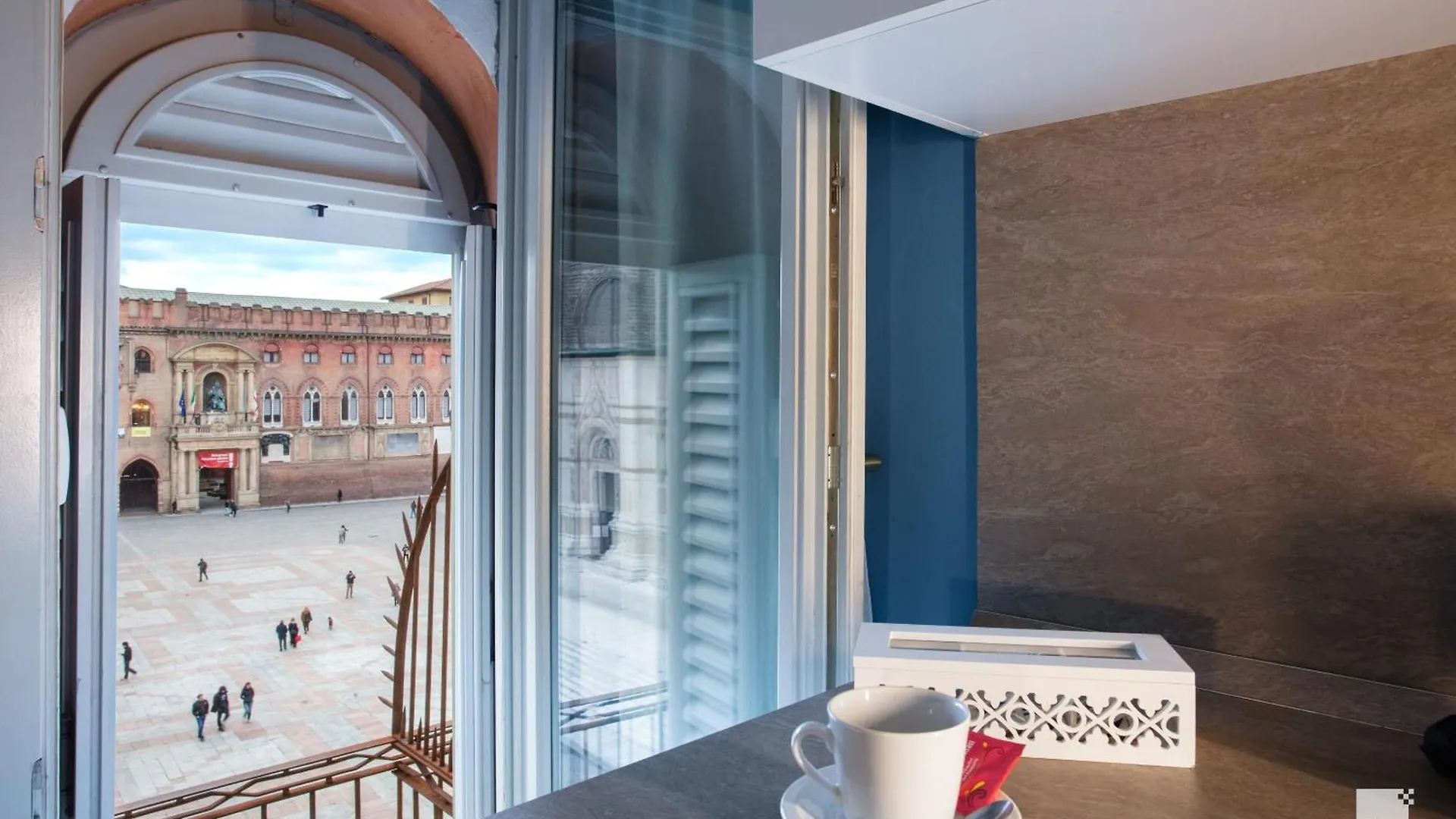 Urbanicooh Asinelli - Balcony On Piazza Maggiore Bologna